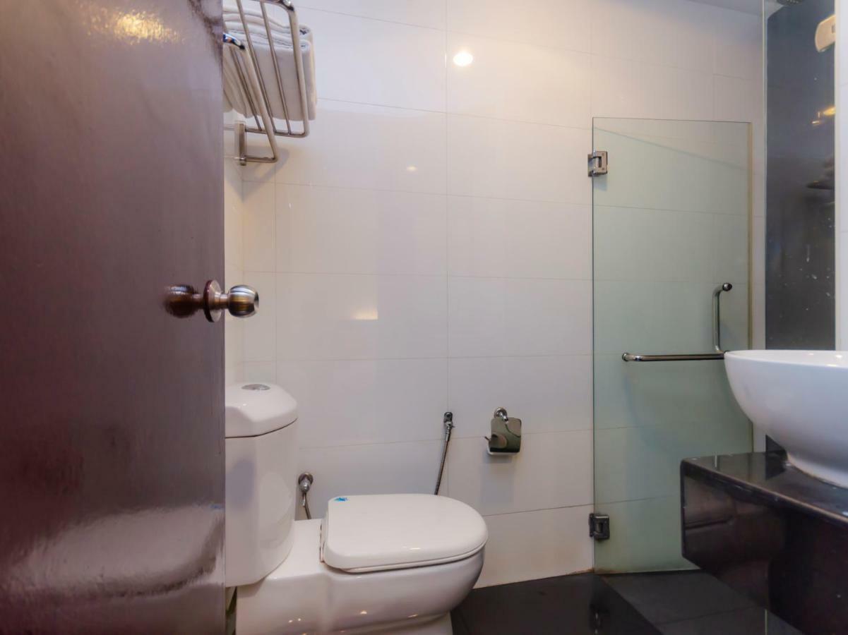 Wf Hotel Джохор-Бару Экстерьер фото