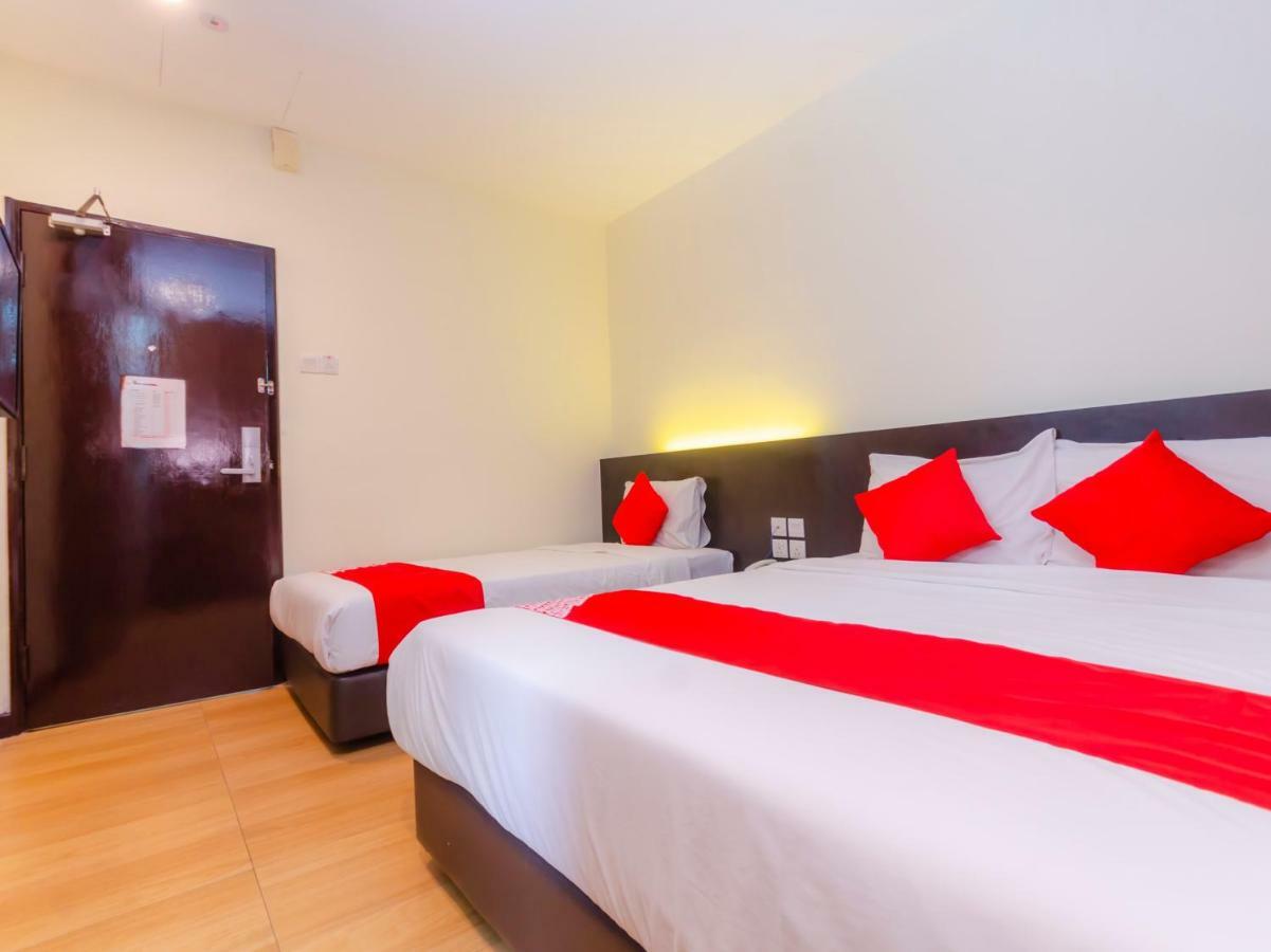 Wf Hotel Джохор-Бару Экстерьер фото