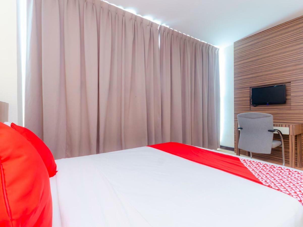 Wf Hotel Джохор-Бару Экстерьер фото