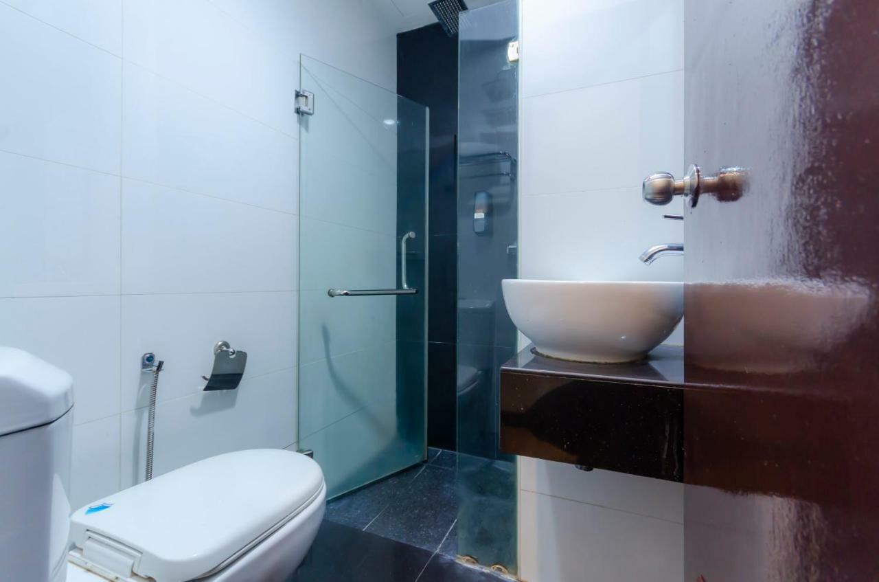 Wf Hotel Джохор-Бару Экстерьер фото