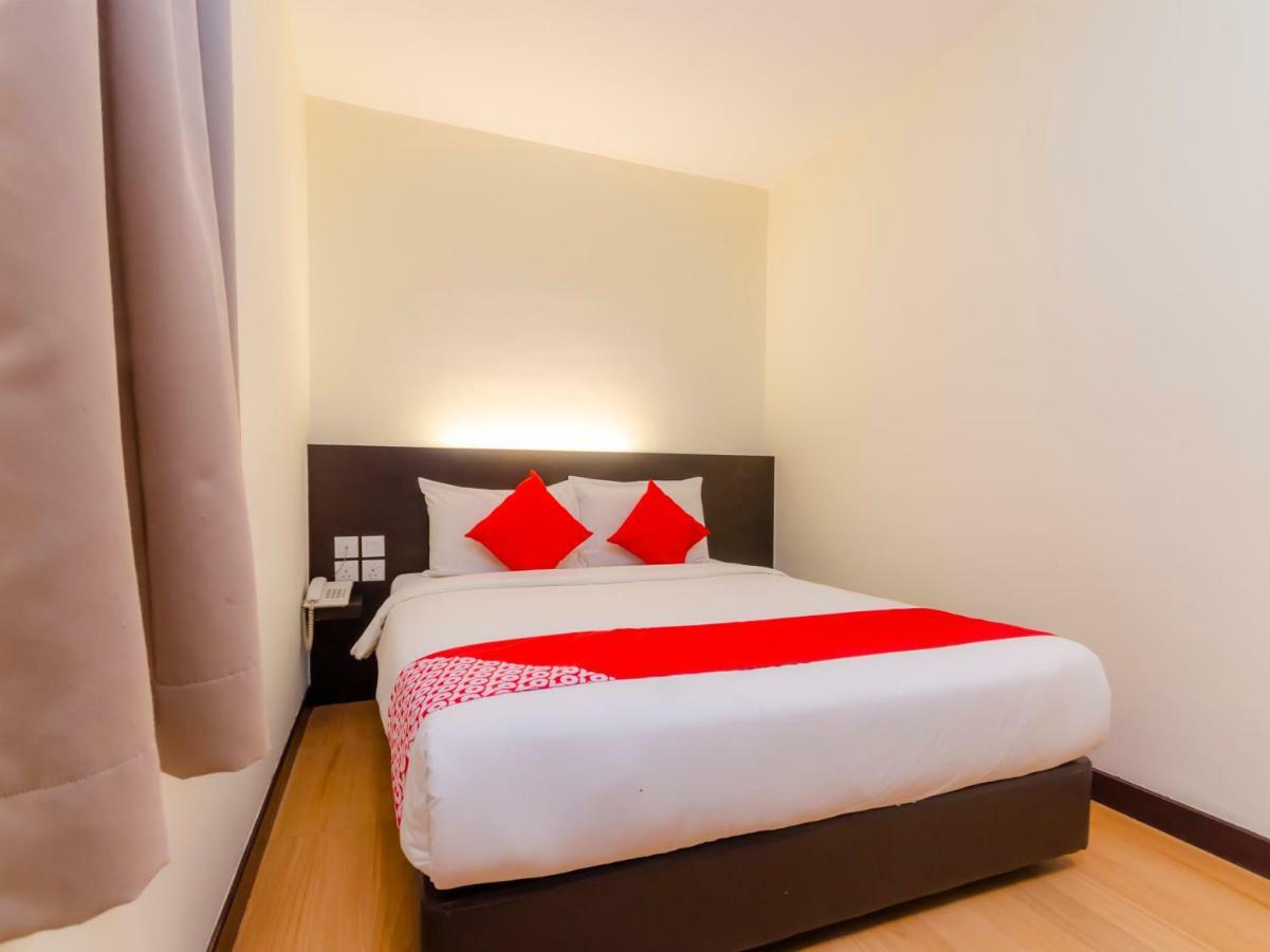 Wf Hotel Джохор-Бару Экстерьер фото