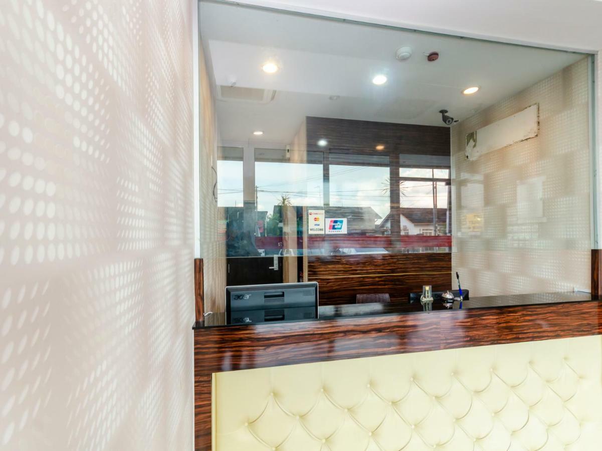 Wf Hotel Джохор-Бару Экстерьер фото